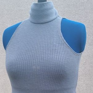 Abercrombie & Fitch Turtleneck Tank Top Size Small